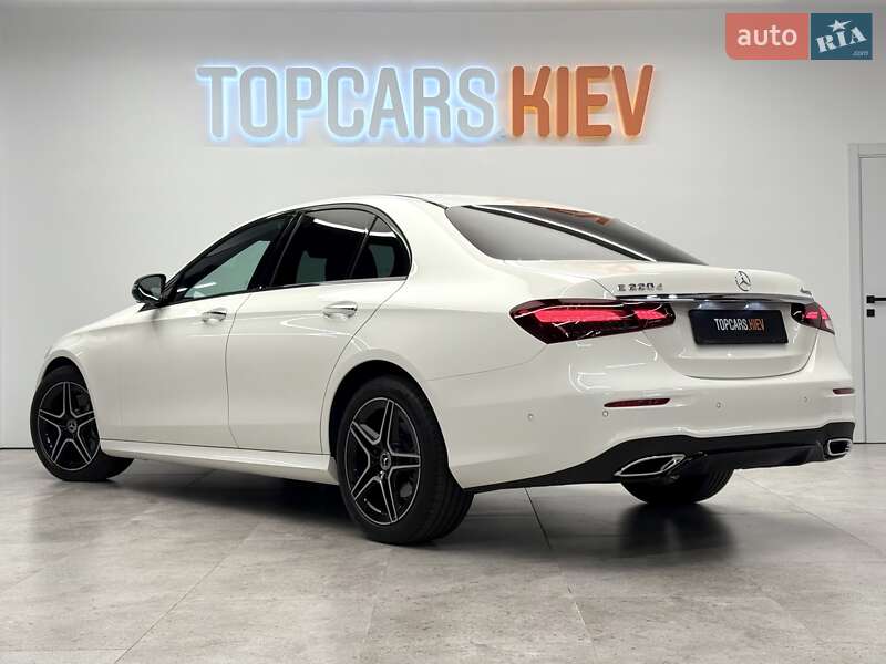 Седан Mercedes-Benz E-Class 2022 в Киеве