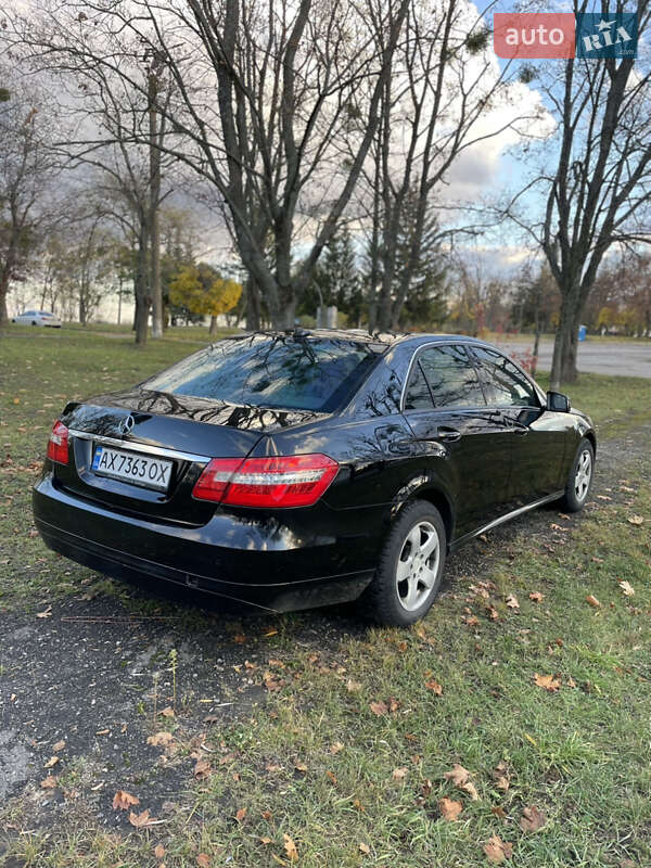 Седан Mercedes-Benz E-Class 2010 в Чугуеве фото 5 Седан Mercedes-Benz E-Class 2010 в Чугуеве