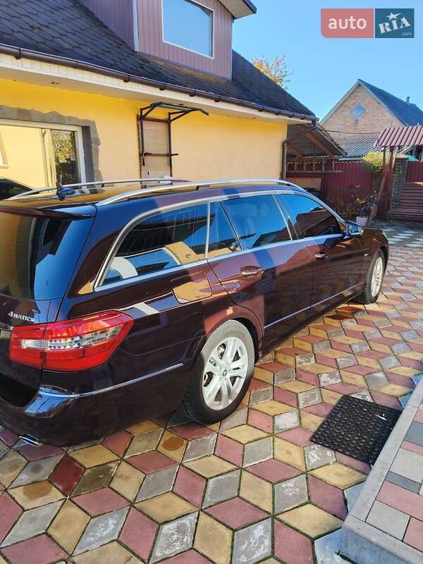 Универсал Mercedes-Benz E-Class 2010 в Владимире