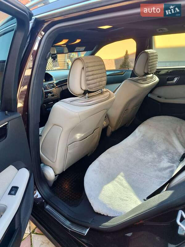 Универсал Mercedes-Benz E-Class 2010 в Владимире