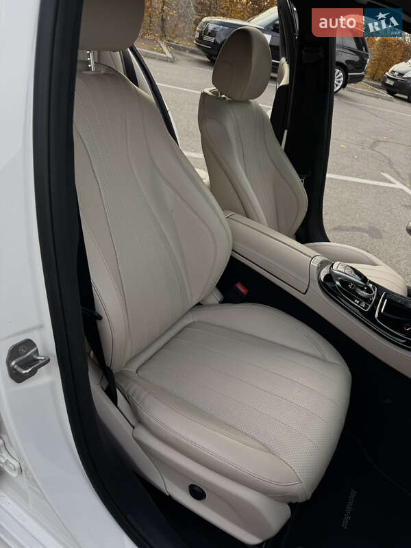 Седан Mercedes-Benz E-Class 2016 в Києві