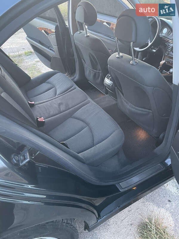 Седан Mercedes-Benz E-Class 2004 в Любомле фото 25 Седан Mercedes-Benz E-Class 2004 в Любомле
