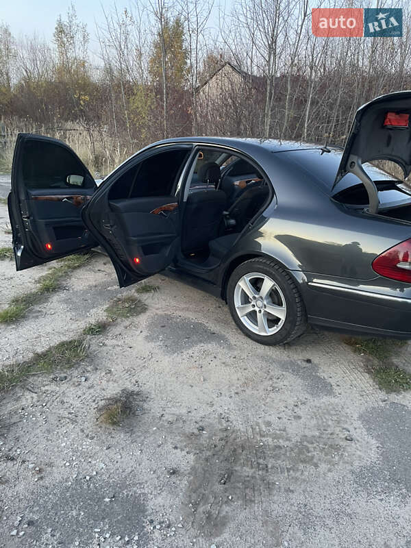 Седан Mercedes-Benz E-Class 2004 в Любомле фото 33 Седан Mercedes-Benz E-Class 2004 в Любомле