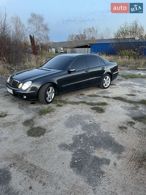 Седан Mercedes-Benz E-Class 2004 в Любомле фото 41 Седан Mercedes-Benz E-Class 2004 в Любомле