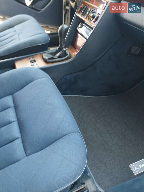 Універсал Mercedes-Benz E-Class 1995 в Луцьку фото 16 Універсал Mercedes-Benz E-Class 1995 в Луцьку