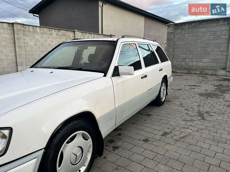 Универсал Mercedes-Benz E-Class 1995 в Львове фото 2 Универсал Mercedes-Benz E-Class 1995 в Львове