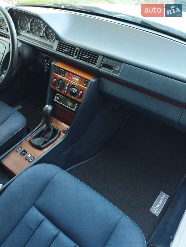 Універсал Mercedes-Benz E-Class 1995 в Луцьку фото 18 Універсал Mercedes-Benz E-Class 1995 в Луцьку