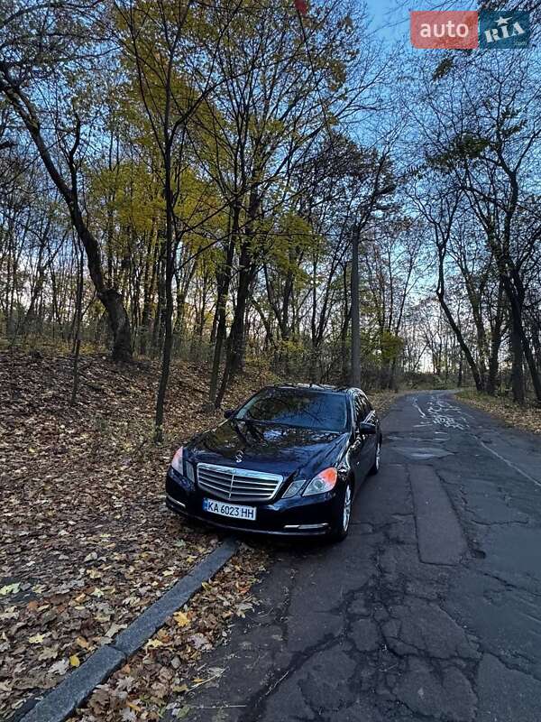 Седан Mercedes-Benz E-Class 2011 в Киеве фото 6 Седан Mercedes-Benz E-Class 2011 в Киеве