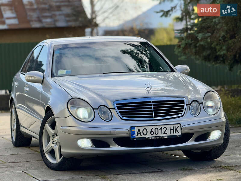 Седан Mercedes-Benz E-Class 2004 в Межгорье фото 2 Седан Mercedes-Benz E-Class 2004 в Межгорье