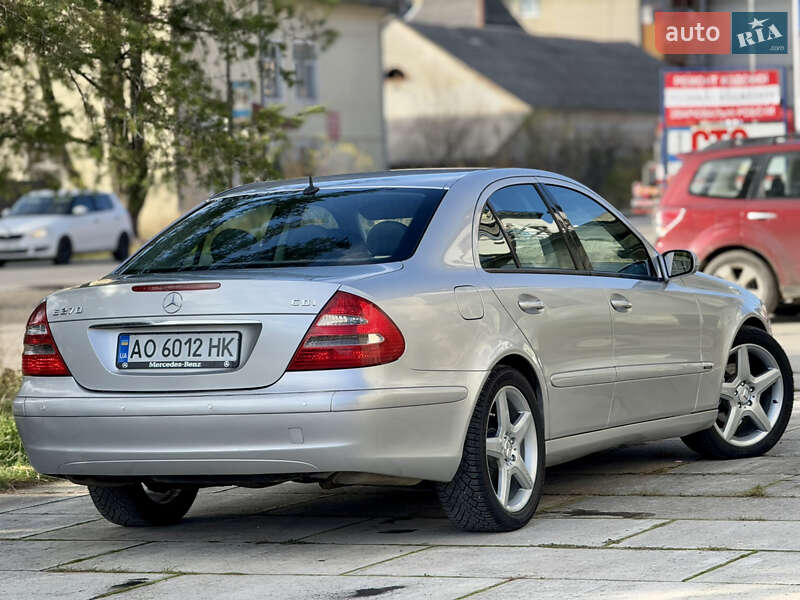 Седан Mercedes-Benz E-Class 2004 в Межгорье фото 5 Седан Mercedes-Benz E-Class 2004 в Межгорье