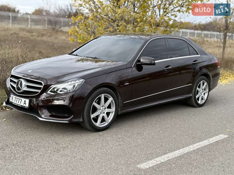 Седан Mercedes-Benz E-Class 2010 в Запорожье