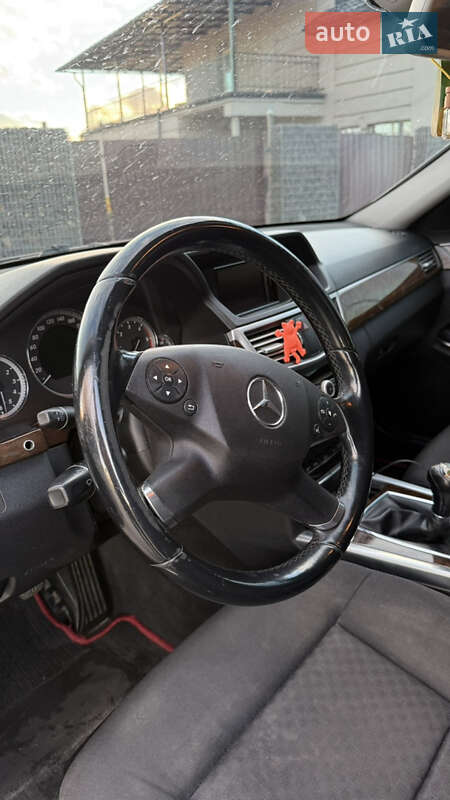 Седан Mercedes-Benz E-Class 2010 в Коломые фото 8 Седан Mercedes-Benz E-Class 2010 в Коломые