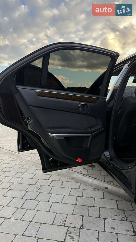 Седан Mercedes-Benz E-Class 2010 в Коломые фото 10 Седан Mercedes-Benz E-Class 2010 в Коломые