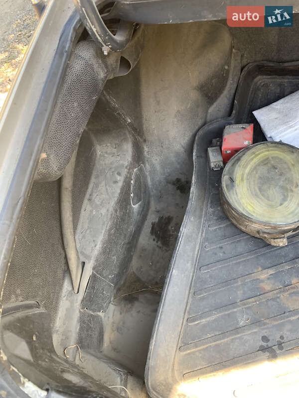 Седан Mercedes-Benz E-Class 1987 в Черновцах фото 19 Седан Mercedes-Benz E-Class 1987 в Черновцах