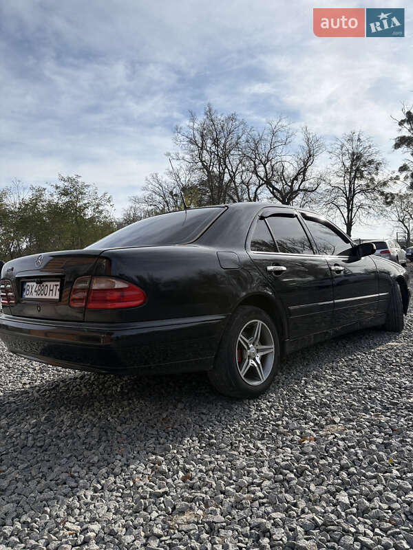 Седан Mercedes-Benz E-Class 2001 в Хмельницькому фото 5 Седан Mercedes-Benz E-Class 2001 в Хмельницькому