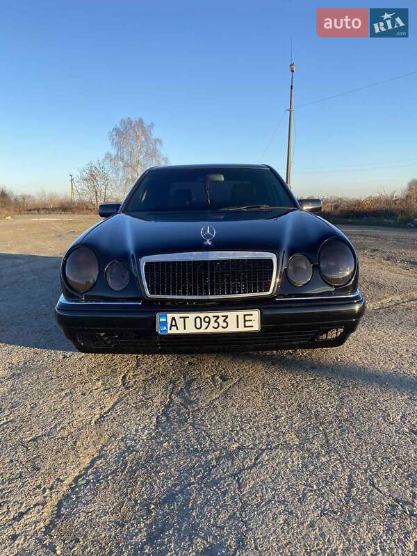 Mercedes-Benz E-Class 1998 Mercedes-Benz E-Class 1998