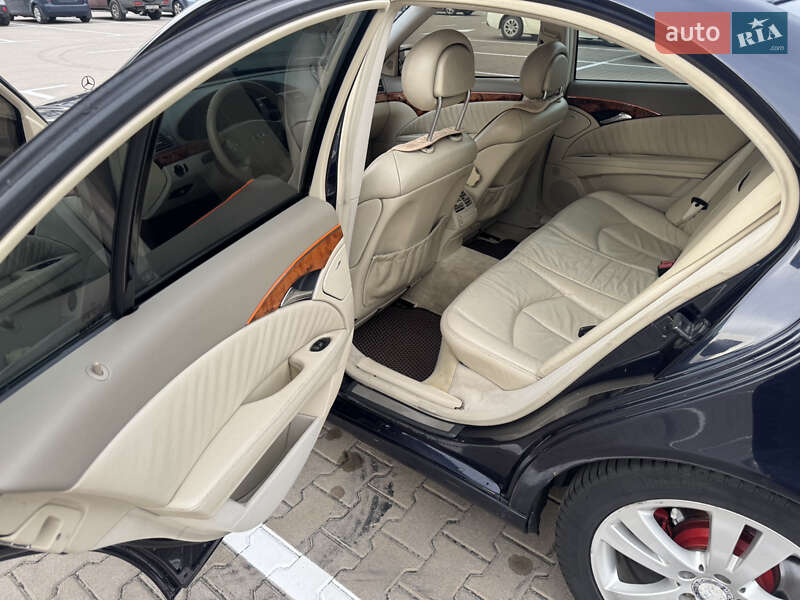 Седан Mercedes-Benz E-Class 2003 в Киеве фото 17 Седан Mercedes-Benz E-Class 2003 в Киеве