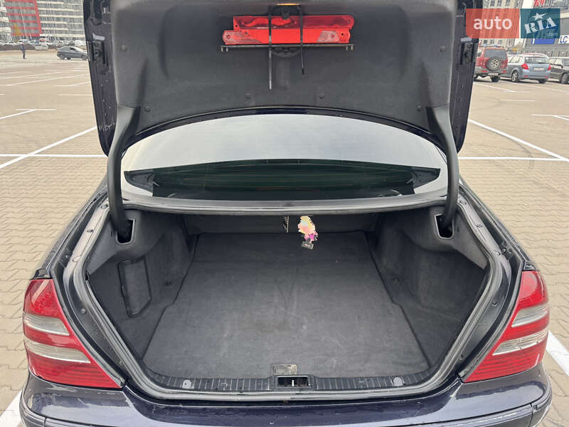 Седан Mercedes-Benz E-Class 2003 в Киеве фото 25 Седан Mercedes-Benz E-Class 2003 в Киеве