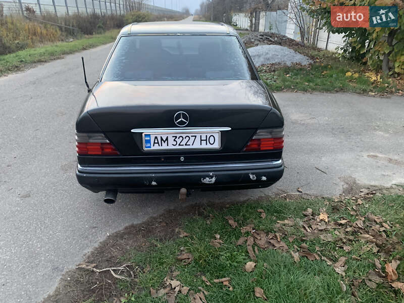 Седан Mercedes-Benz E-Class 1995 в Житомире фото 3 Седан Mercedes-Benz E-Class 1995 в Житомире