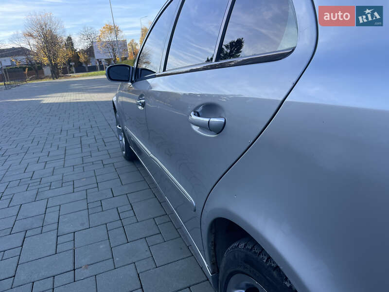Седан Mercedes-Benz E-Class 2002 в Виноградове фото 9 Седан Mercedes-Benz E-Class 2002 в Виноградове