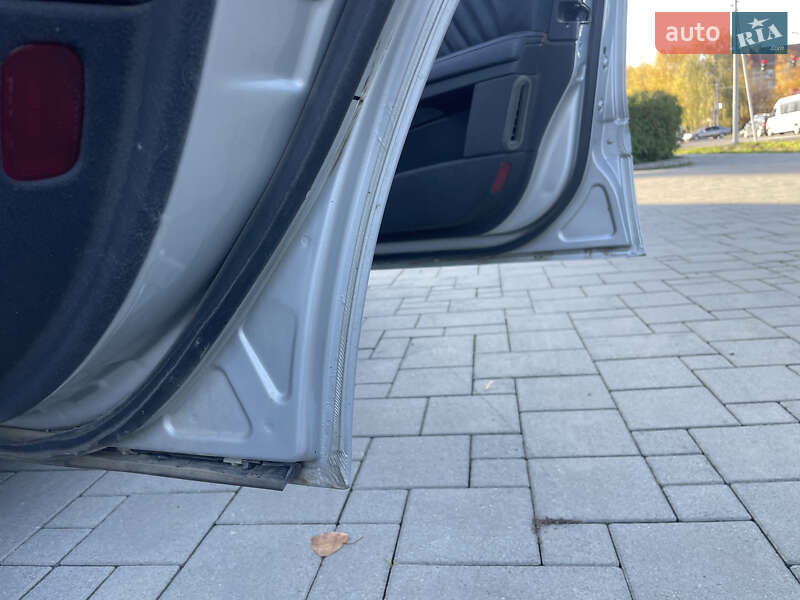 Седан Mercedes-Benz E-Class 2002 в Виноградове фото 14 Седан Mercedes-Benz E-Class 2002 в Виноградове