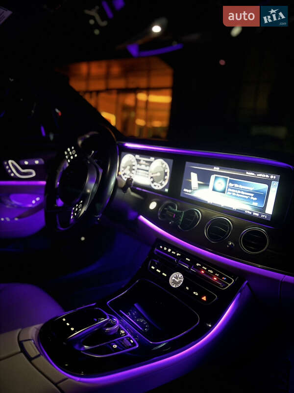 Седан Mercedes-Benz E-Class 2016 в Києві
