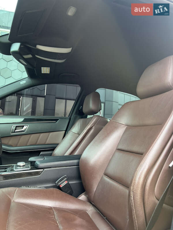 Седан Mercedes-Benz E-Class 2009 в Тячеве