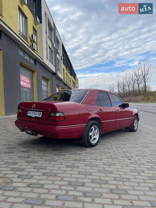 Седан Mercedes-Benz E-Class 1994 в Тернополе фото 8 Седан Mercedes-Benz E-Class 1994 в Тернополе