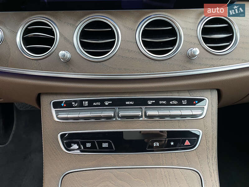 Седан Mercedes-Benz E-Class 2021 в Киеве фото 50 Седан Mercedes-Benz E-Class 2021 в Киеве