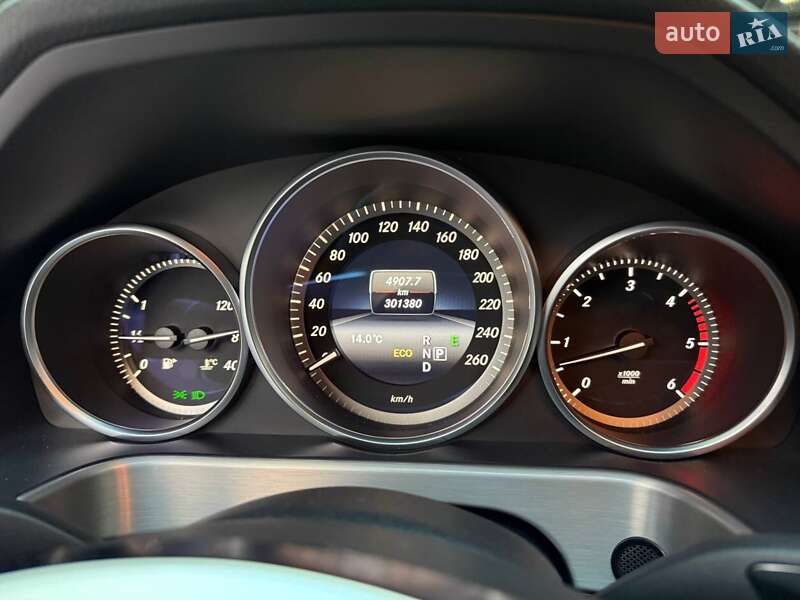 Седан Mercedes-Benz E-Class 2014 в Києві
