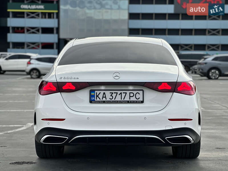 Седан Mercedes-Benz E-Class 2024 в Києві фото 35 Седан Mercedes-Benz E-Class 2024 в Києві
