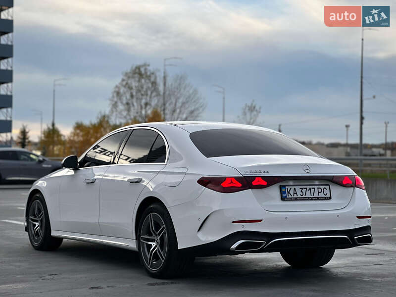 Седан Mercedes-Benz E-Class 2024 в Києві фото 39 Седан Mercedes-Benz E-Class 2024 в Києві
