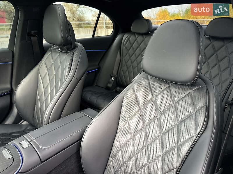 Седан Mercedes-Benz E-Class 2024 в Києві фото 60 Седан Mercedes-Benz E-Class 2024 в Києві