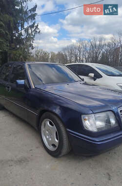 Седан Mercedes-Benz E-Class 1995 в Хмельницькому