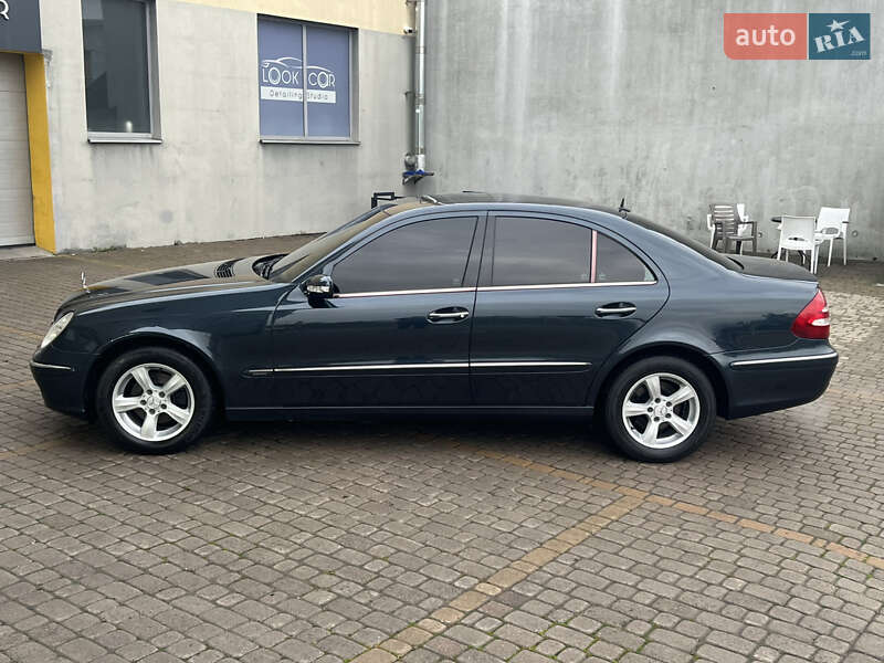 Седан Mercedes-Benz E-Class 2005 в Ивано-Франковске