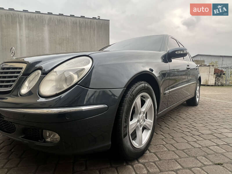 Седан Mercedes-Benz E-Class 2005 в Ивано-Франковске
