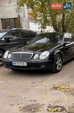 Седан Mercedes-Benz E-Class 2002 в Києві