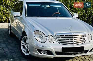 Седан Mercedes-Benz E-Class 2008 в Иршаве