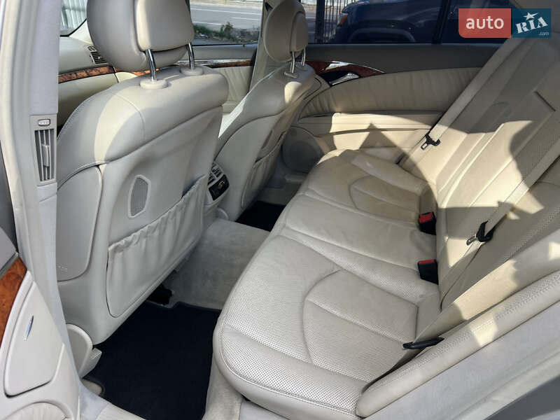 Седан Mercedes-Benz E-Class 2005 в Киеве фото 12 Седан Mercedes-Benz E-Class 2005 в Киеве