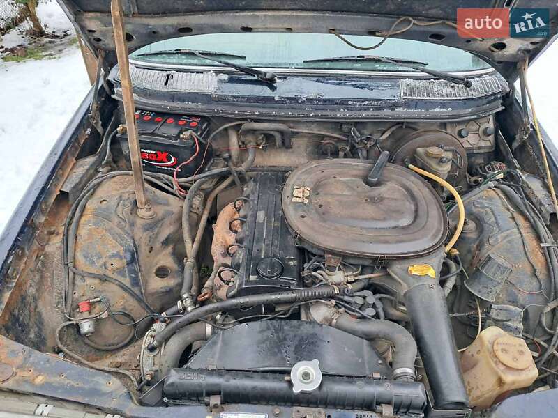 Седан Mercedes-Benz E-Class 1981 в Львові фото 5 Седан Mercedes-Benz E-Class 1981 в Львові