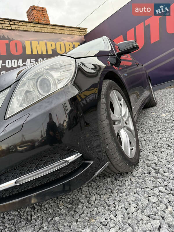 Седан Mercedes-Benz E-Class 2012 в Стрые