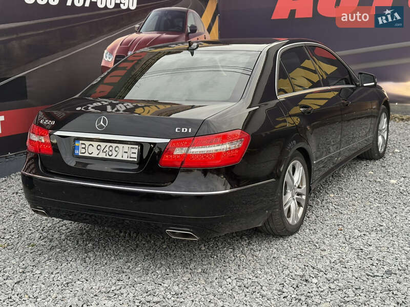 Седан Mercedes-Benz E-Class 2012 в Стрые