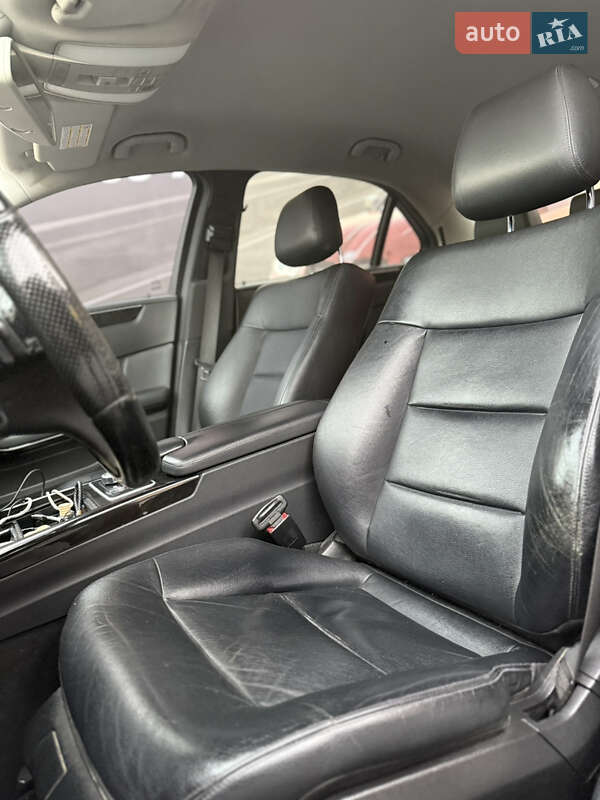 Седан Mercedes-Benz E-Class 2012 в Стрые