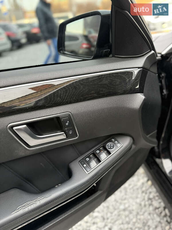 Седан Mercedes-Benz E-Class 2012 в Стрые