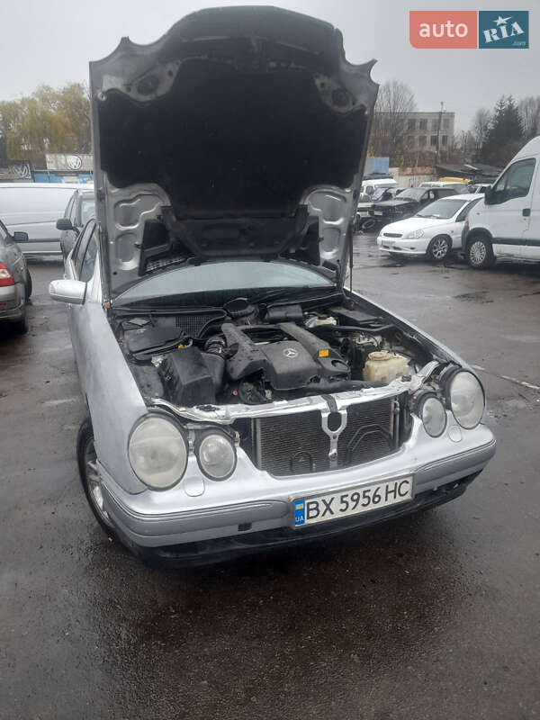 Седан Mercedes-Benz E-Class 2000 в Житомире фото 24 Седан Mercedes-Benz E-Class 2000 в Житомире