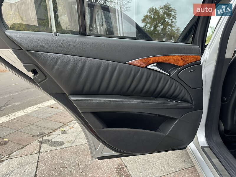 Седан Mercedes-Benz E-Class 2002 в Одессе