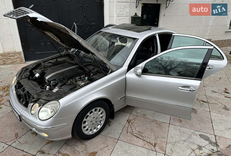 Седан Mercedes-Benz E-Class 2002 в Одессе