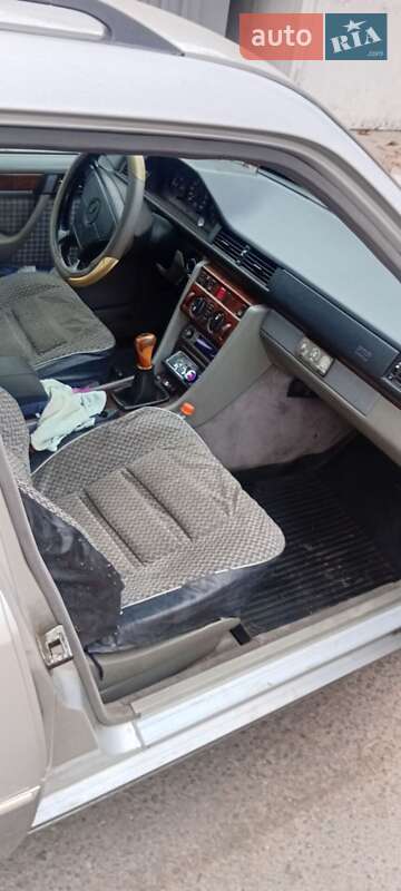 Універсал Mercedes-Benz E-Class 1993 в Одесі фото 9 Універсал Mercedes-Benz E-Class 1993 в Одесі
