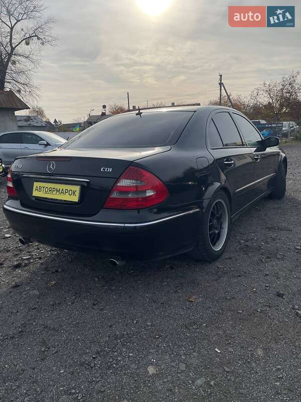 Седан Mercedes-Benz E-Class 2002 в Ужгороде