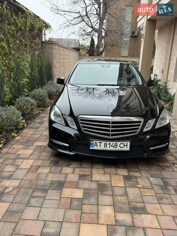 Седан Mercedes-Benz E-Class 2012 в Києві фото 2 Седан Mercedes-Benz E-Class 2012 в Києві